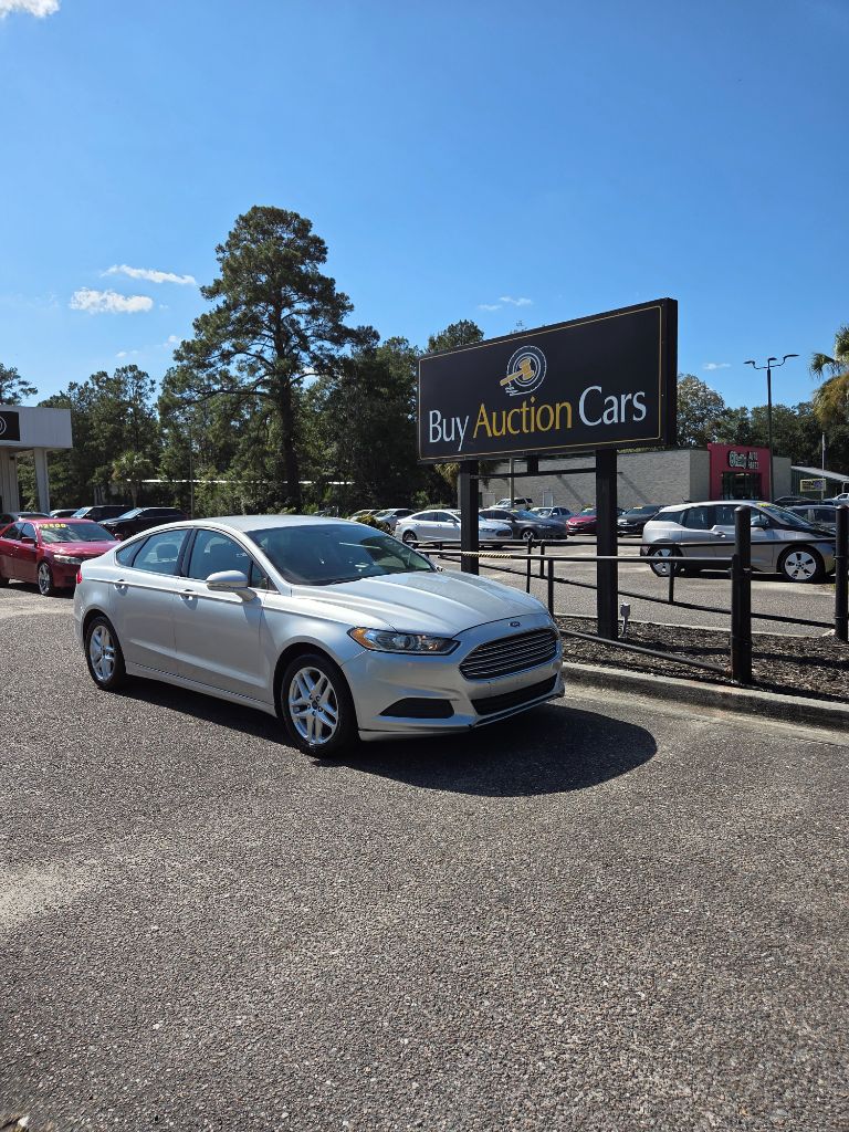 2014 Ford Fusion SE
