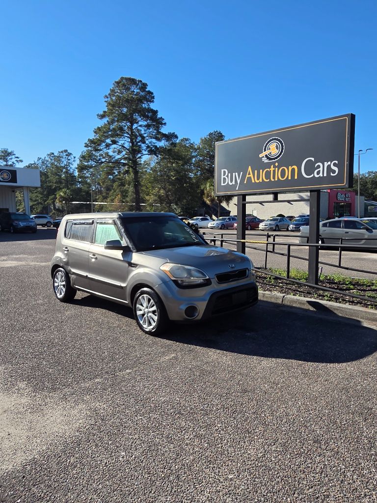 2013 Kia Soul +