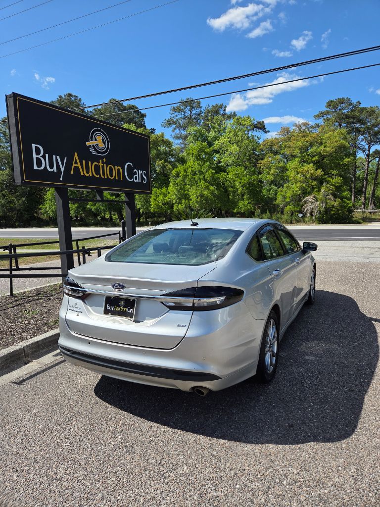 2017 Ford Fusion SE - Photo 6