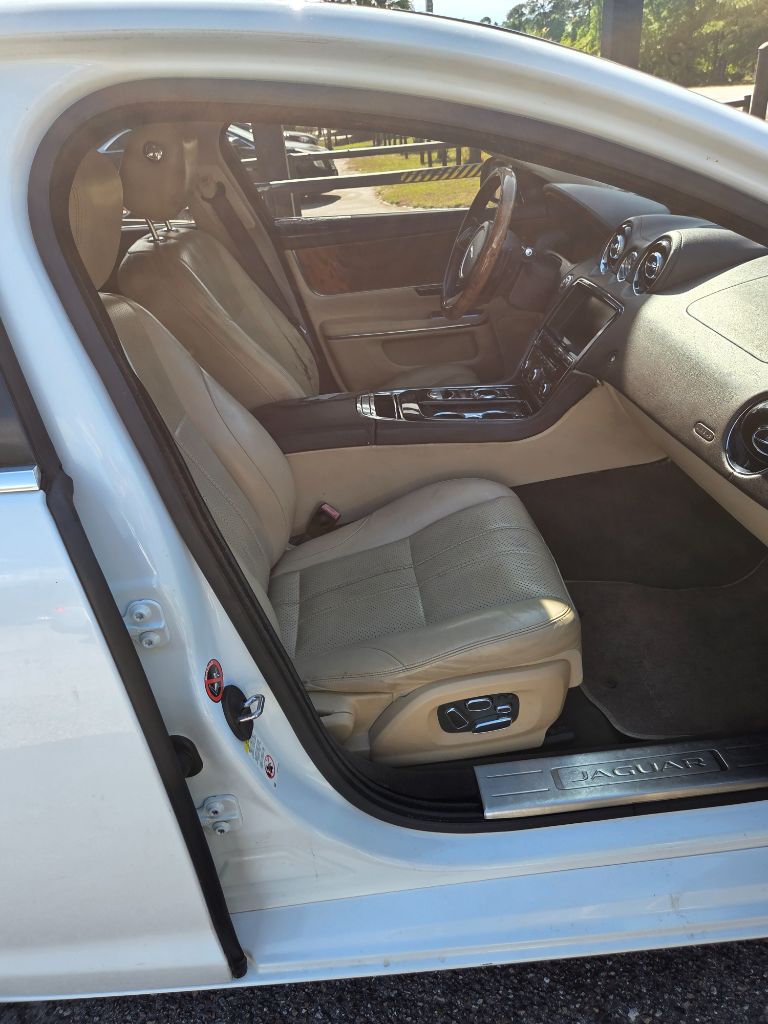 2014 Jaguar XJ Base - Photo 10