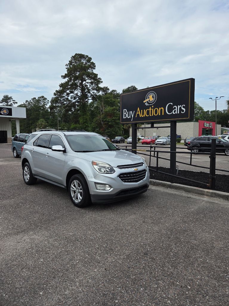 2017 Chevrolet Equinox LT's photo