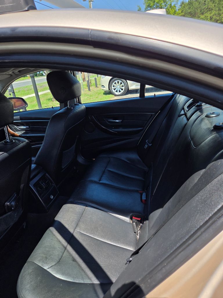 2014 BMW 3 Series 328i - Photo 9