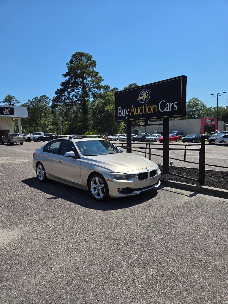 2014 BMW 3 Series 328i Sedan's photo