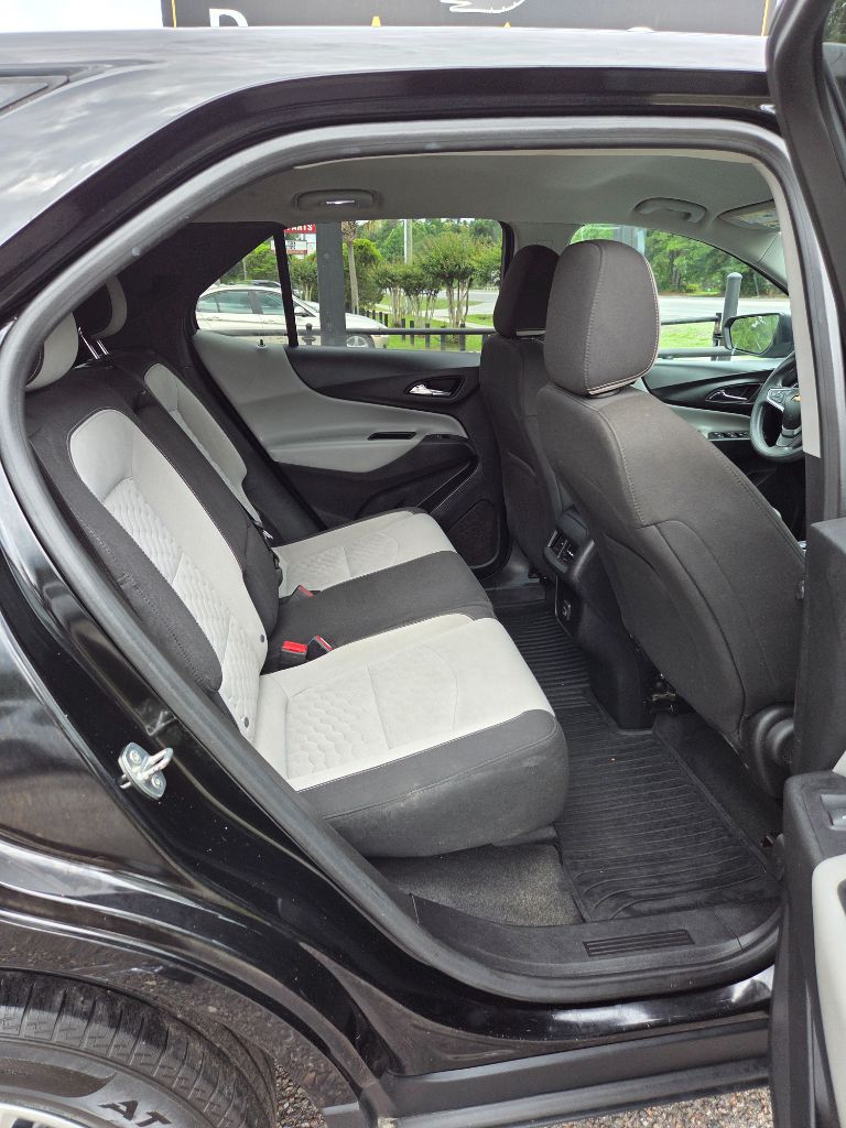 2019 Chevrolet Equinox LS - Photo 11