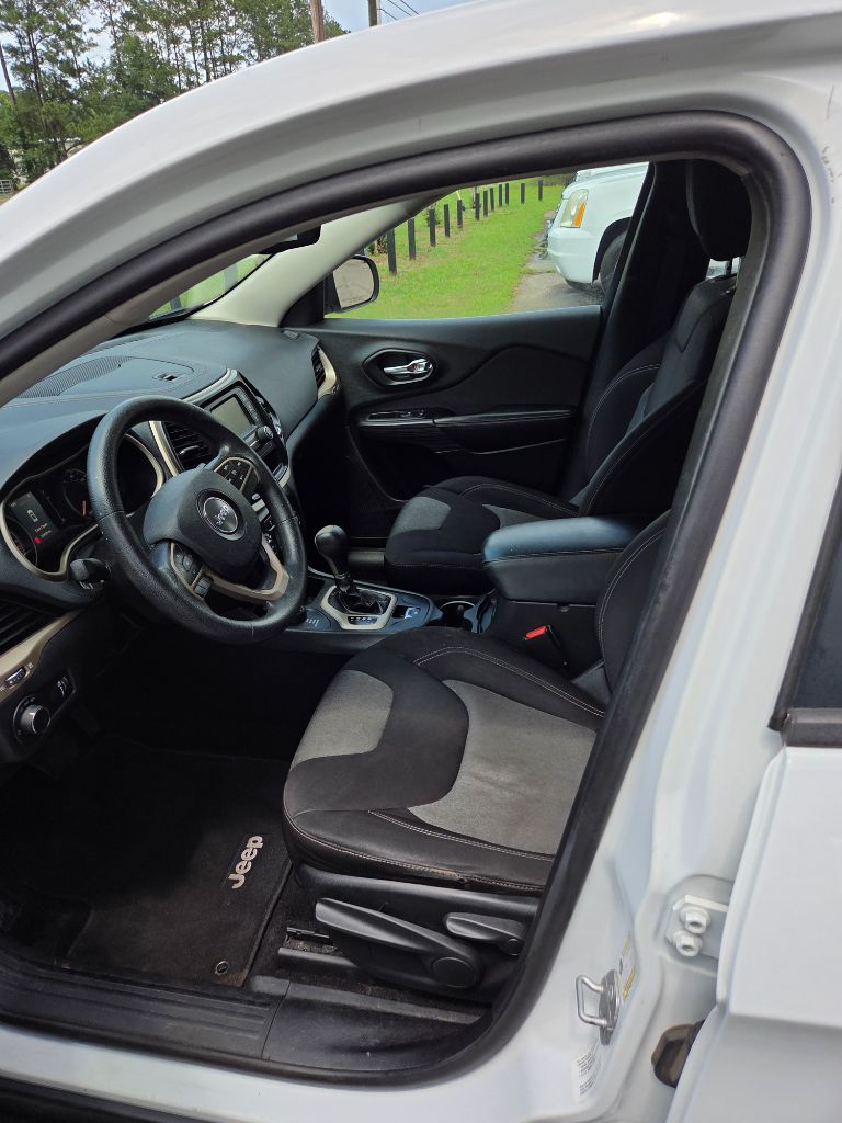 2014 Jeep Cherokee Sport - Photo 8