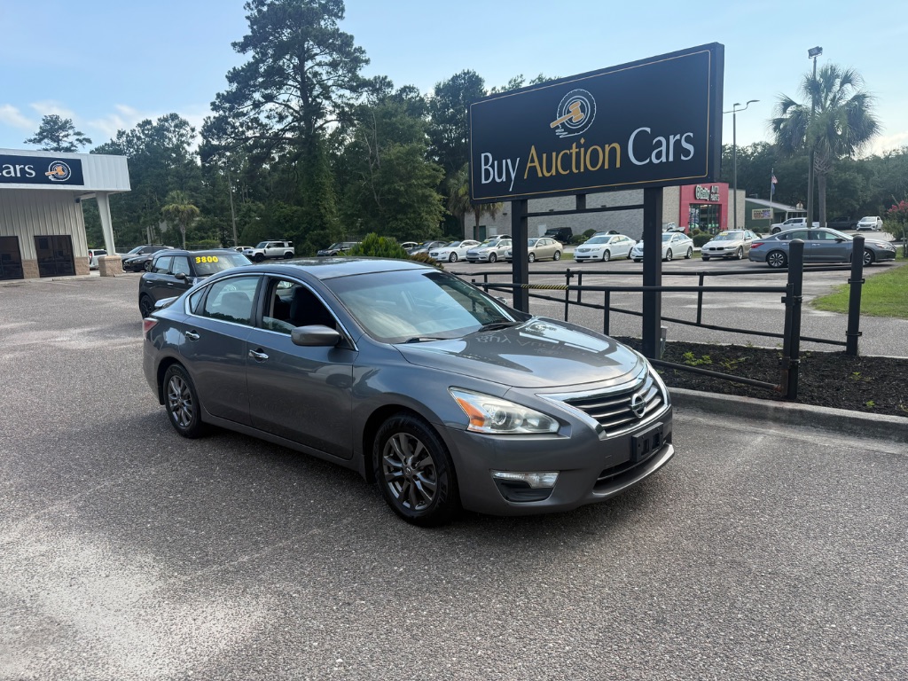2015 Nissan Altima 2.5 S's photo