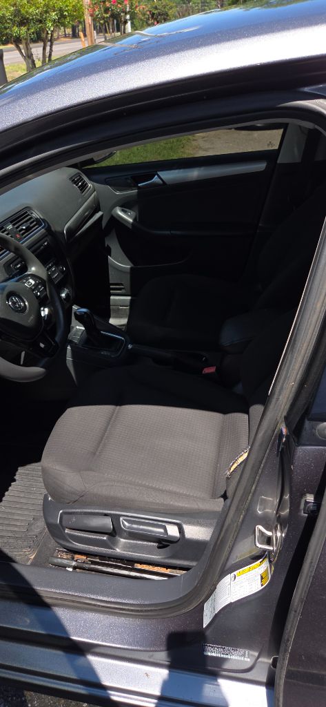 2015 Volkswagen Jetta 9