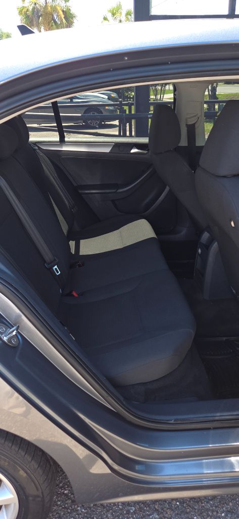 2015 Volkswagen Jetta 12