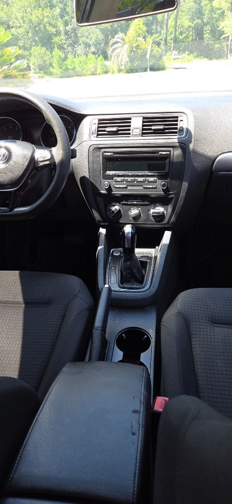 2015 Volkswagen Jetta 13
